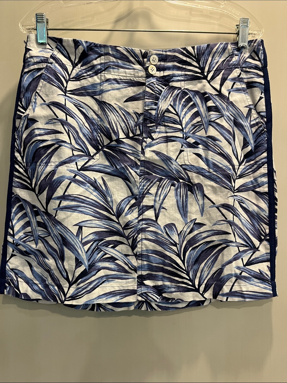 Tommy Bahamas Relax Blue Tropical Leaf Print 100% linen Mini Skirt